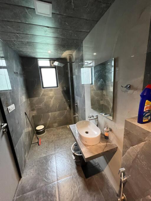Stayhaven Starmount 4Bhk & Pool Bombay Eksteriør billede