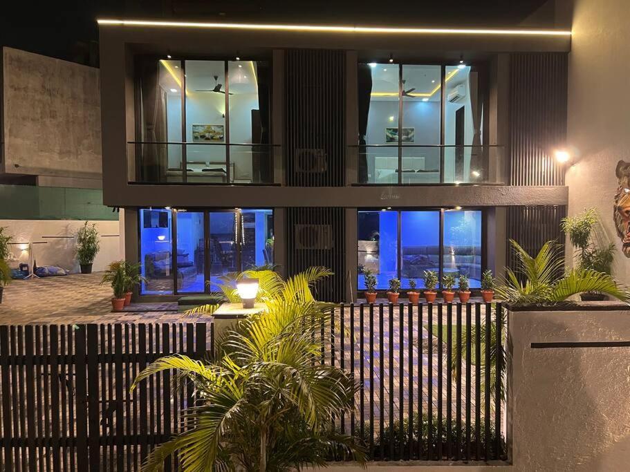 Stayhaven Starmount 4Bhk & Pool Bombay Eksteriør billede